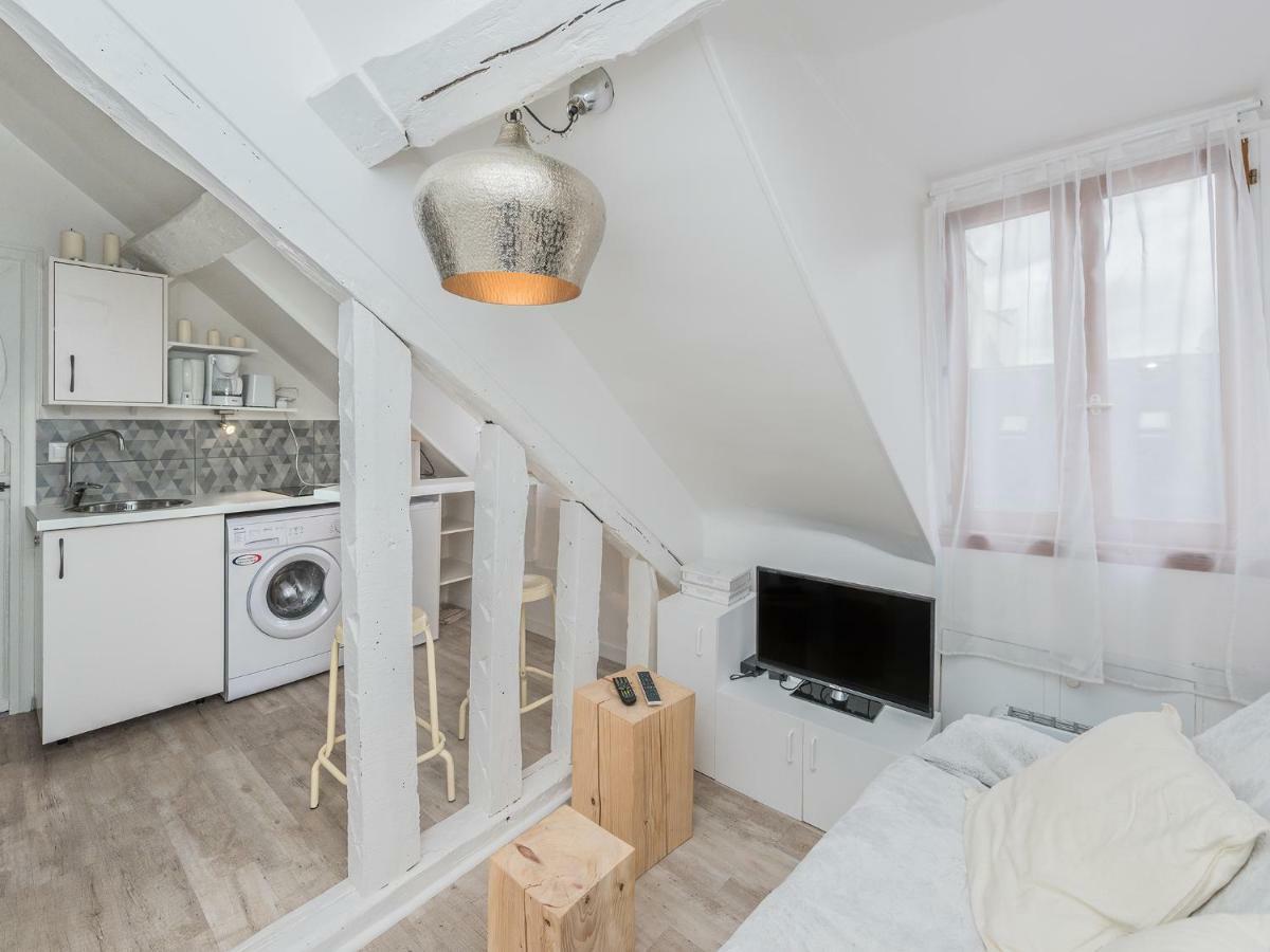 Appartement Satory ベルサイユ エクステリア 写真