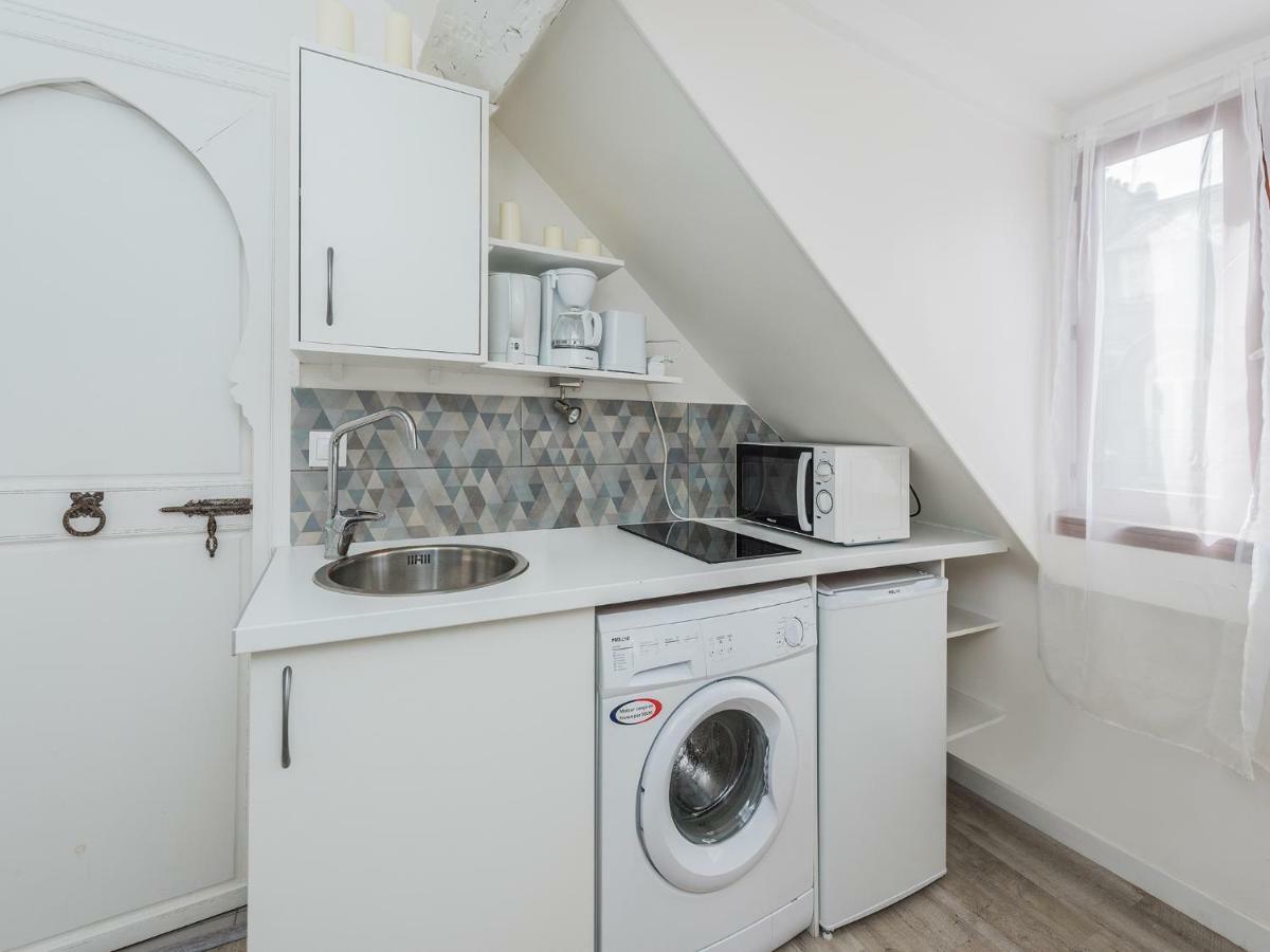 Appartement Satory ベルサイユ エクステリア 写真